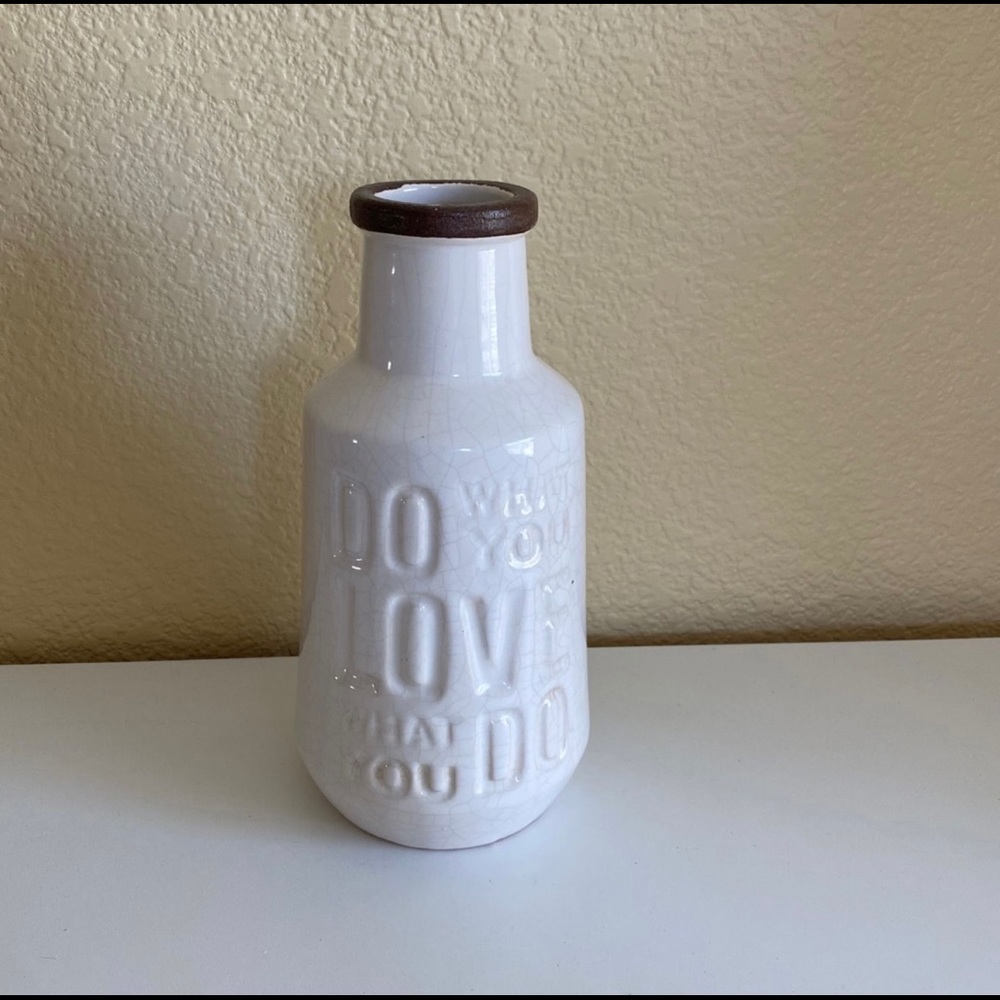Cream crackled vase